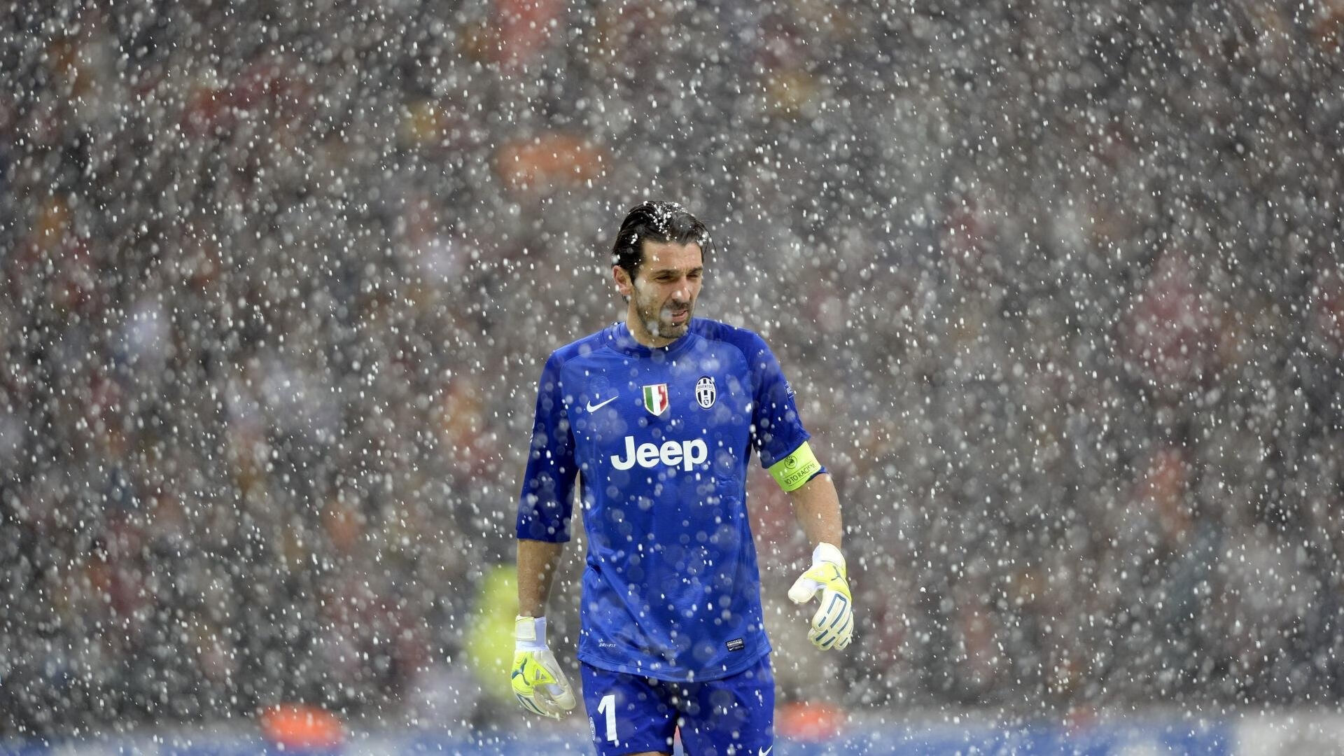 巴萨女足官方喊话：这一战不拿三分就别回家！，巴萨女足青训