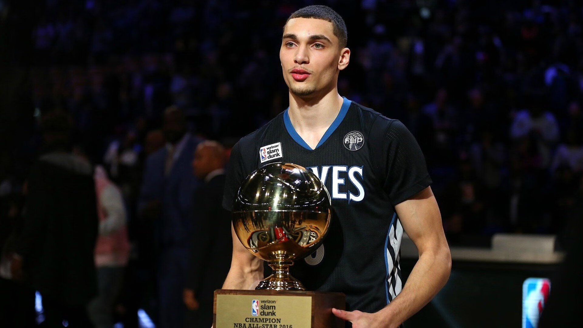 《PUBGMobile》极限突围全球总决赛,极致操作热血沸腾!