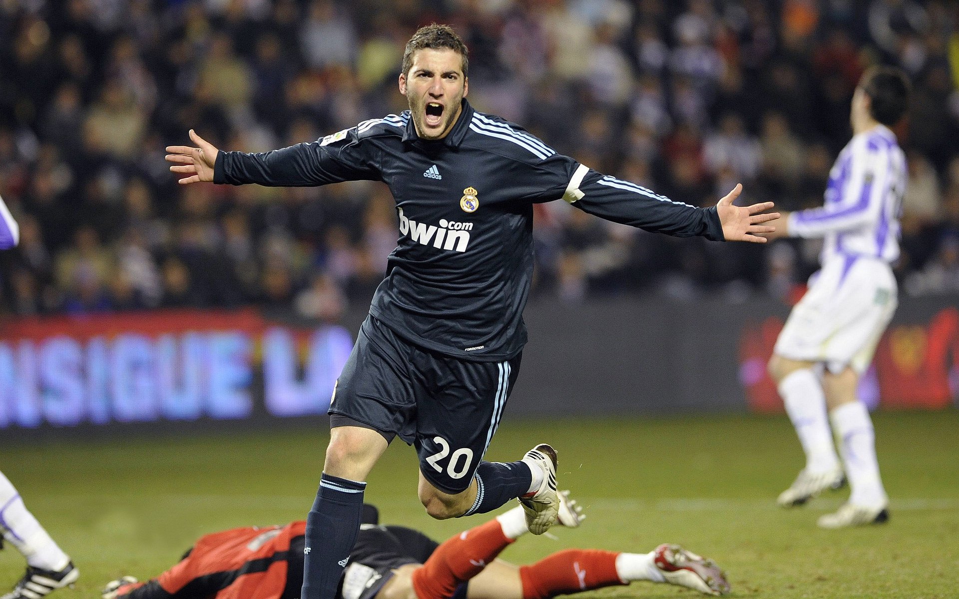 残疾人田径世锦赛 轮椅竞速多项目成绩逼近世界纪录